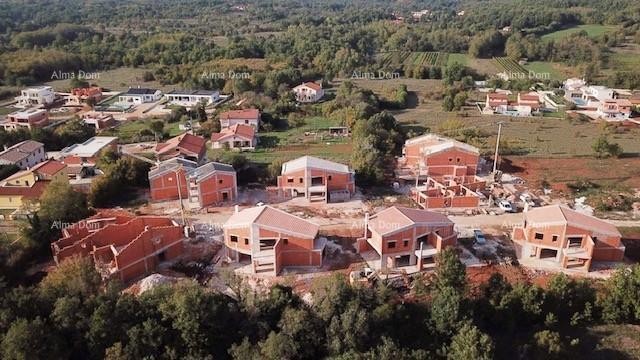 IN VENDITA: Resort con Ville Familiari in Pietra vicino a Labin 2
