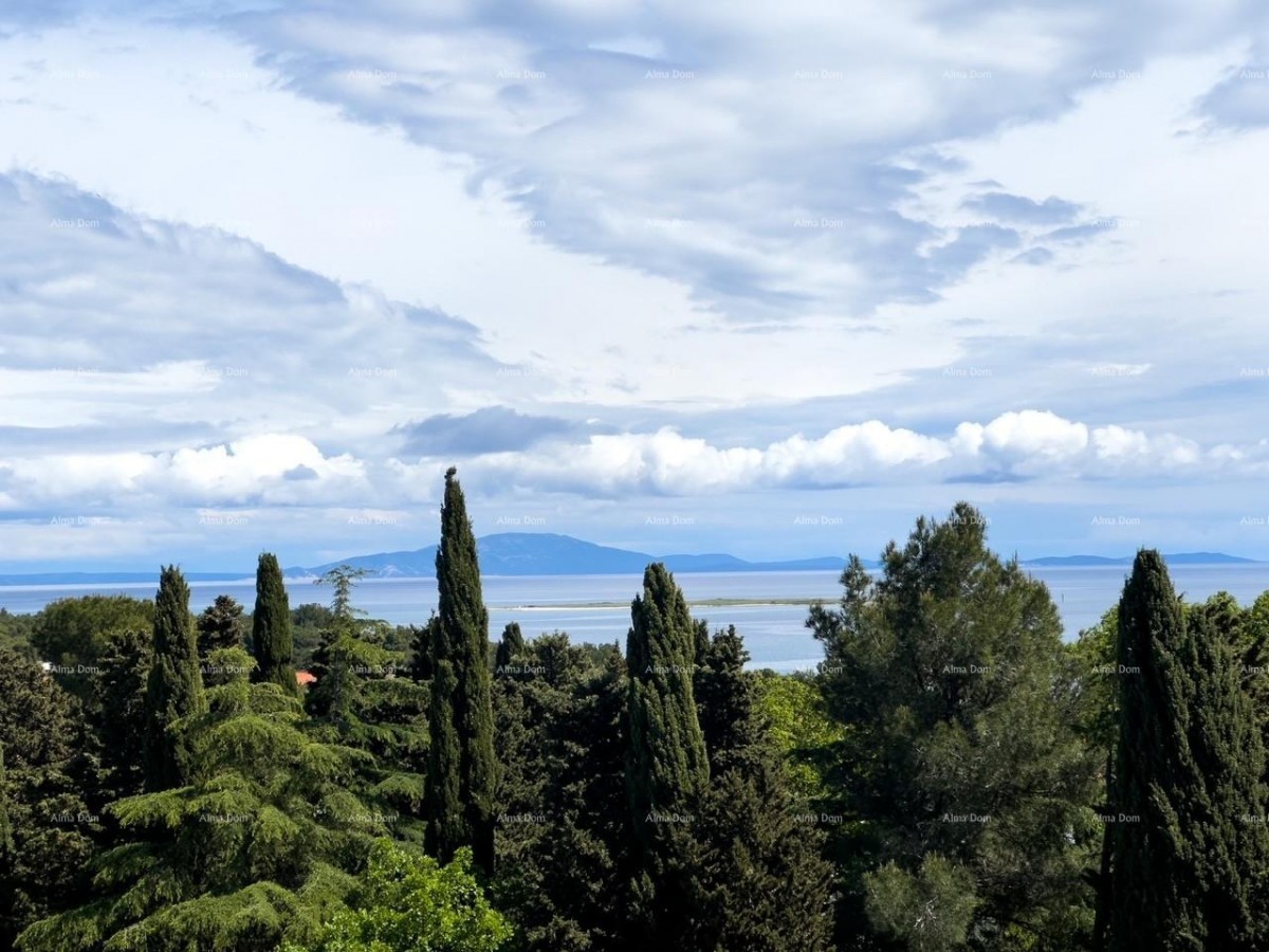 We are selling an apartment with a beautiful view of the sea! Premantura! 2