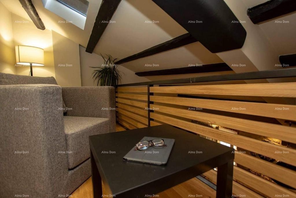 Prodaja - Elegantno uređen dvoetažni stan u staroj jezgri grada, Rovinj! 16