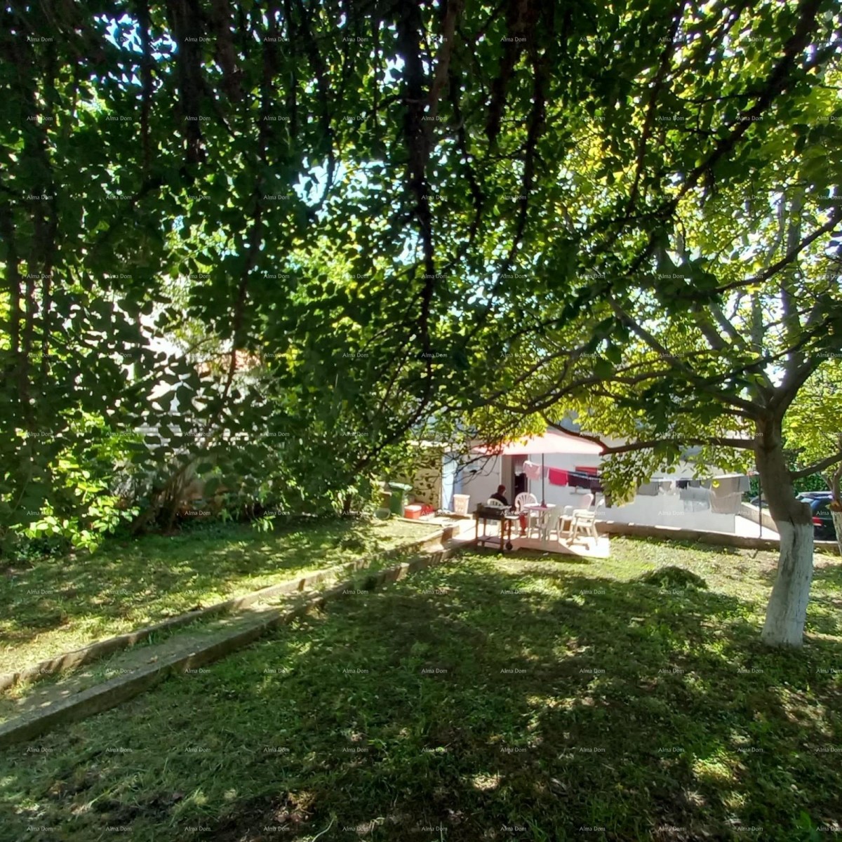 Pula! Prizemnica z velikim vrtom in teraso. 16