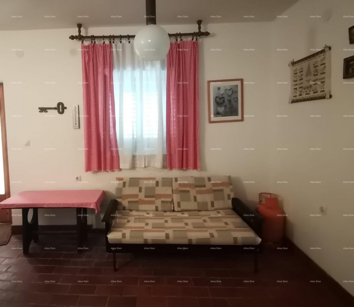 Prodaja hiše na treh etažah, Medulin! 12