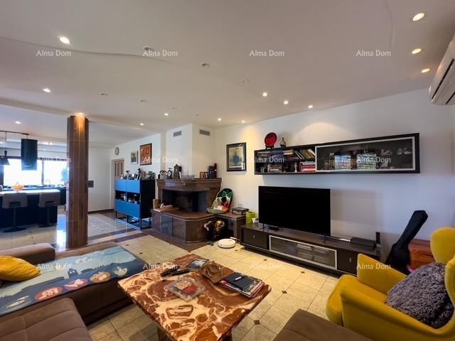 Bale: Prostrana vila s bazenom i kućom za goste 14