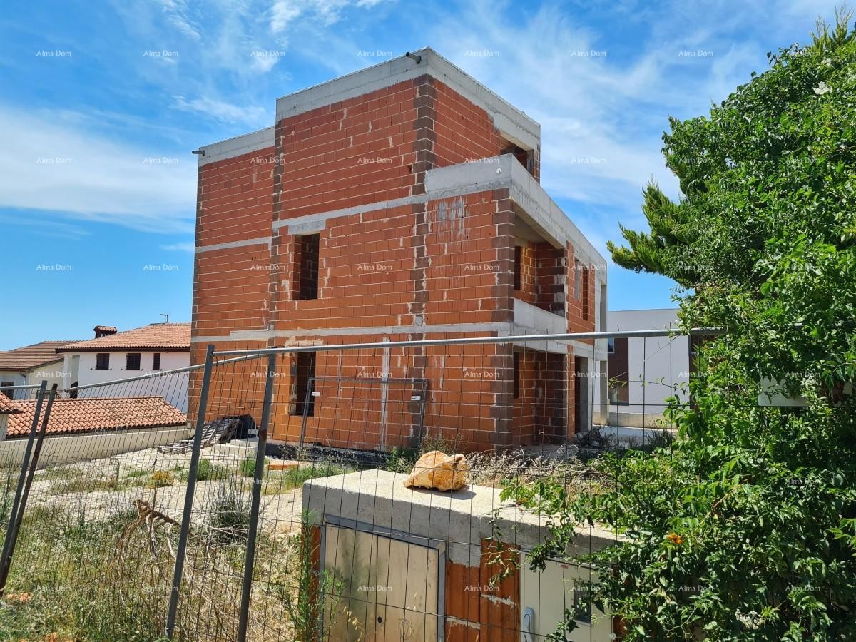 МЕДУЛИН На возвышенной части города построен дом Ро-Бау! 3