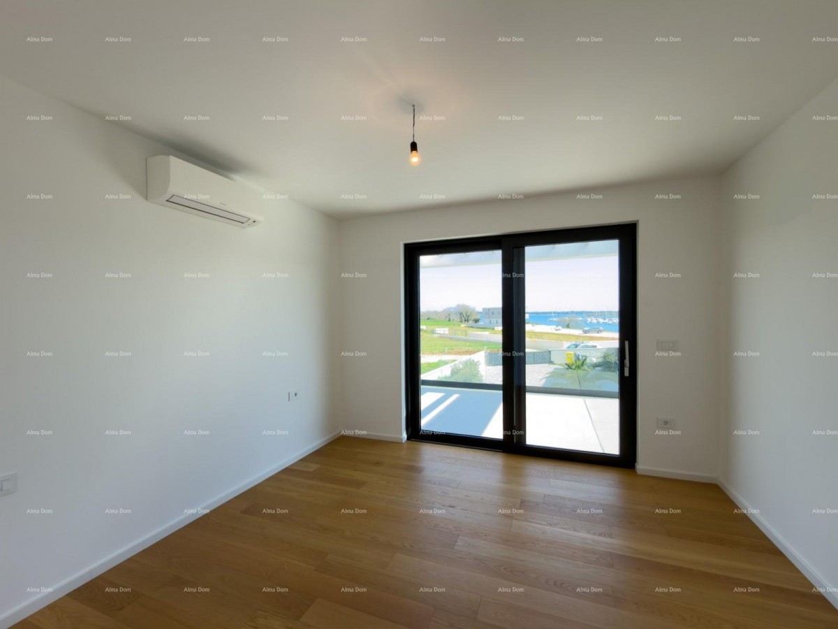 Современная вилла в 100 метрах от моря! 44