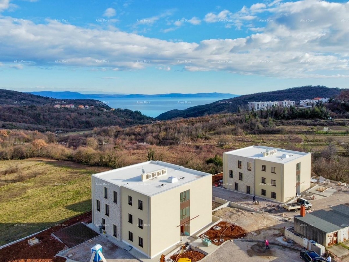 Красивая квартира в двухквартирном доме. ЛАБИН 7