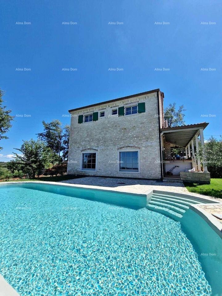 An exclusive villa with a swimming pool in Vižinada is for sale 1