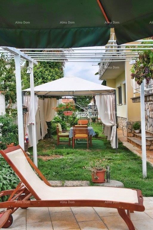 Samostojeća kuća u Valbandonu! 2