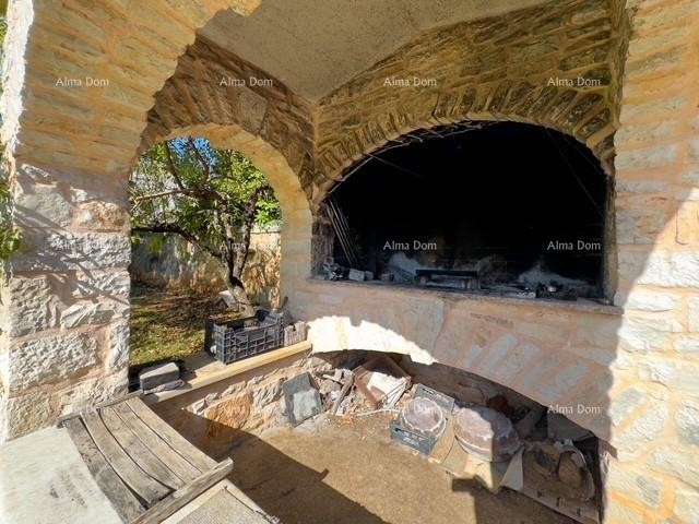 Bale: Prostrana vila s bazenom i kućom za goste 6