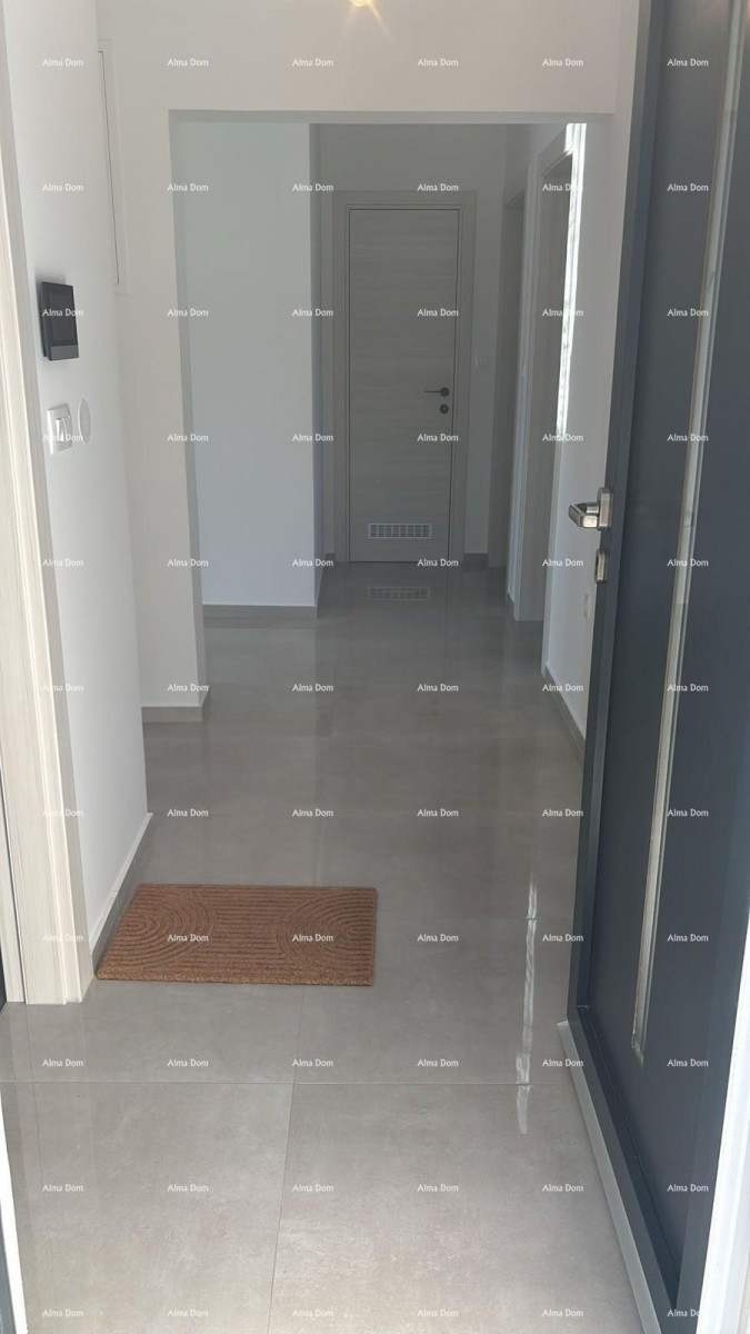 ŠIŠAN, kuća s dvije stambene jedinice, 195 m2 17