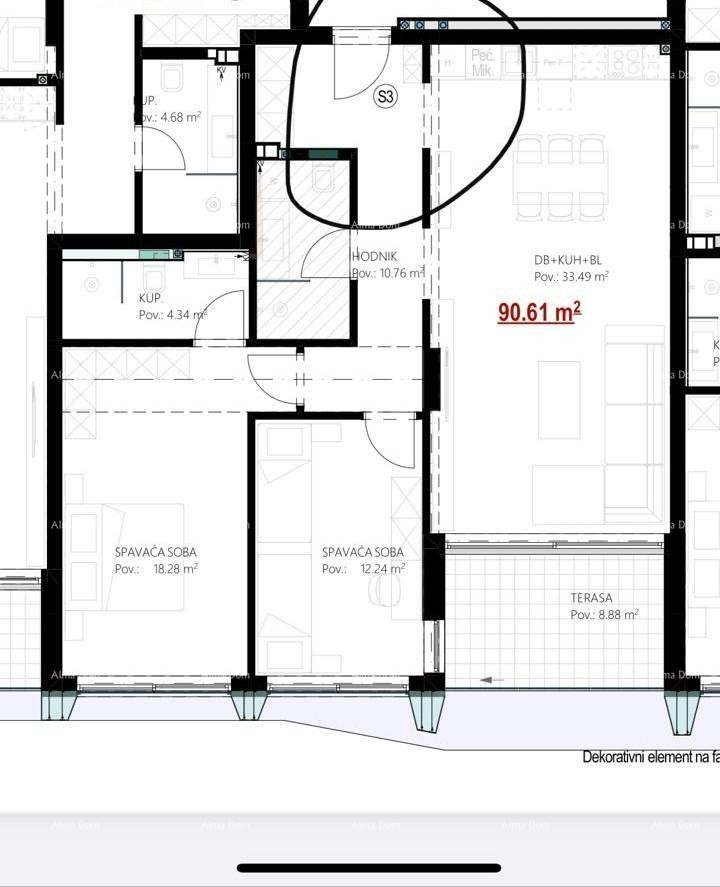 Apartments for sale in a residential and commercial building with a sea view, center of Umag! 5