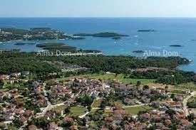 Građevinska parcela u Funtani 1