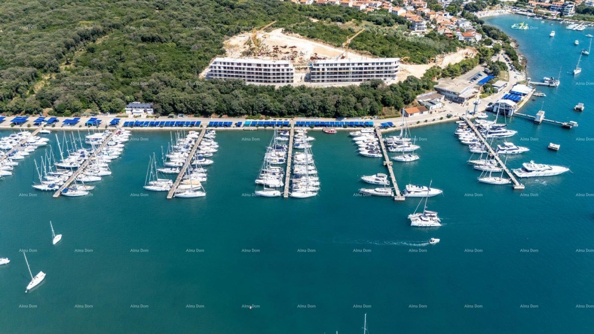 Sale of modern apartments in an exclusive building with a view of the marina, Pula! B4 18