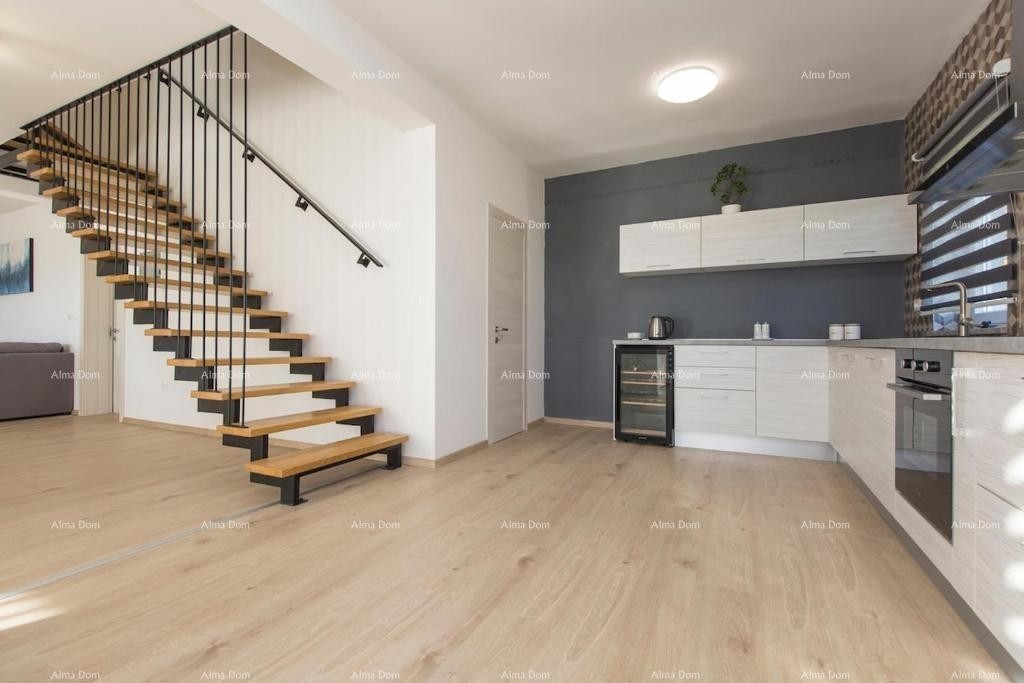 Прекрасный отдельностоящий дом с бассейном в Раши, недалеко от моря 10