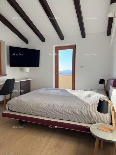 Casa Mediterranea con piscina e vista mare, Raša 6