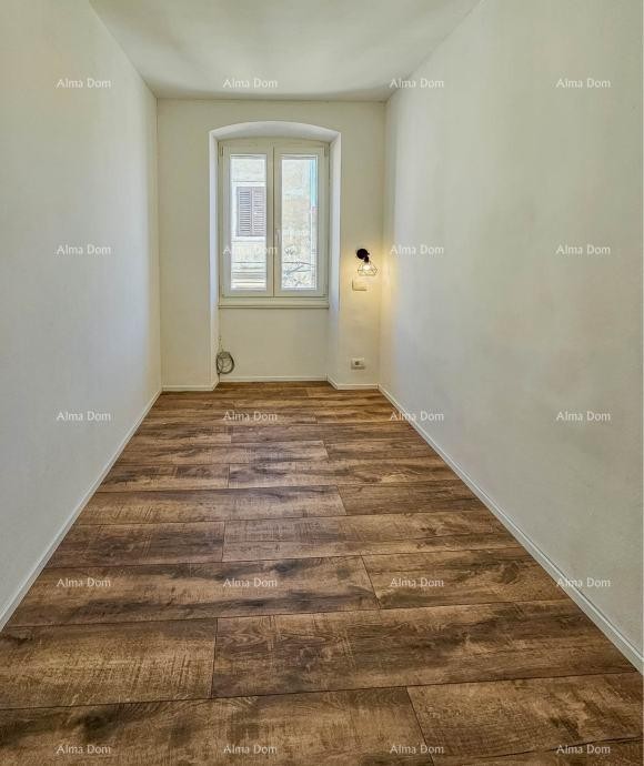 Istra, Buje, appartamento di 56 m2 in centro, 2 camere da letto, ristrutturato. 6