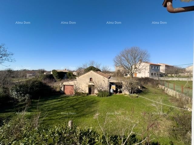 Мы продаем большой отдельно стоящий дом с просторным двором! 34