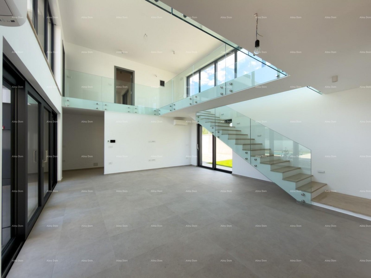 Современная вилла в 100 метрах от моря! 24