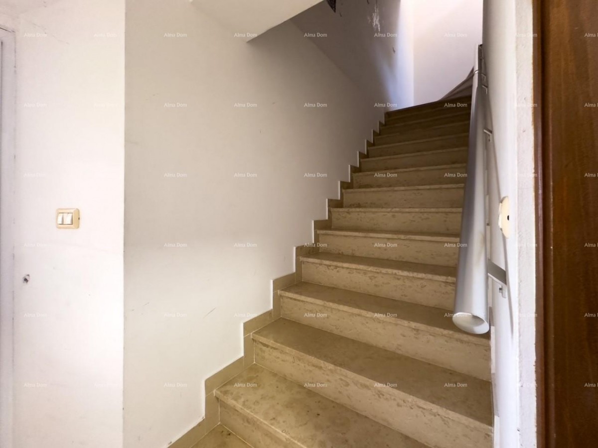 Renovated and fully furnished house with a sea view, Medulin! 12