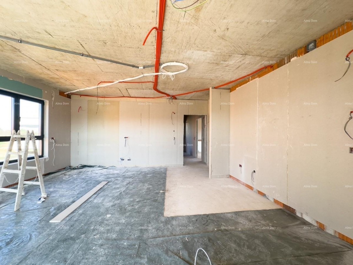 Prodajemo stan na drugom katu male zgrade!  Štinjan. 28