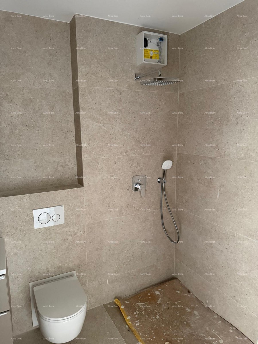 Sale of apartments in modern new construction, in the center, Poreč! 16