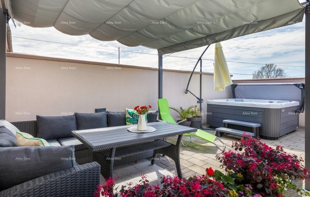 Last house in the row, with a jacuzzi! Marčana. 10