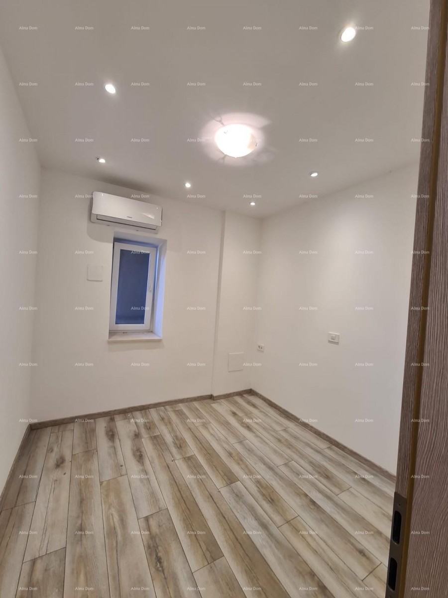 Pula – renoviran dvosobni stan v centru, 72,83 m² 3