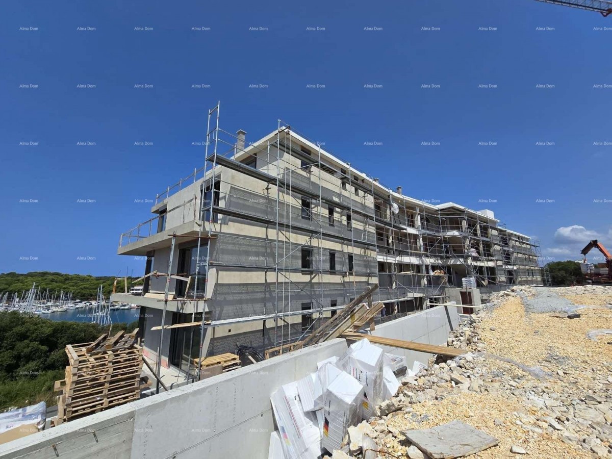 Prodaja modernih stanova u eksluzivnoj zgradi sa pogledom na marinu, Pula!B4 21