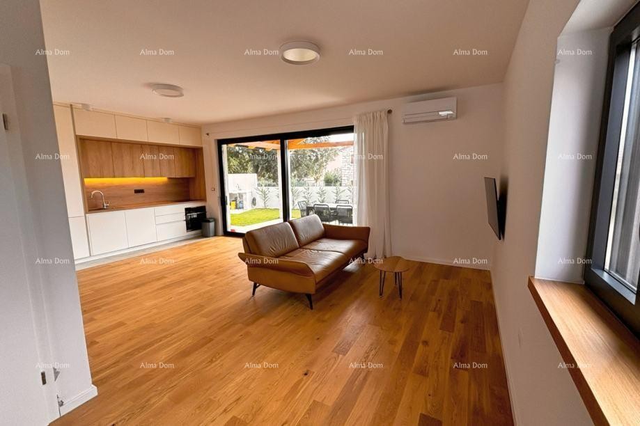 Prodaje se samostojeća moderna prizemna kuća, Bale! 7