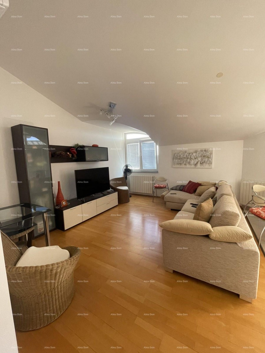 Pula, Veruda – Lungomare, Stan, 73 m² con garage, 300 m dal mare 2