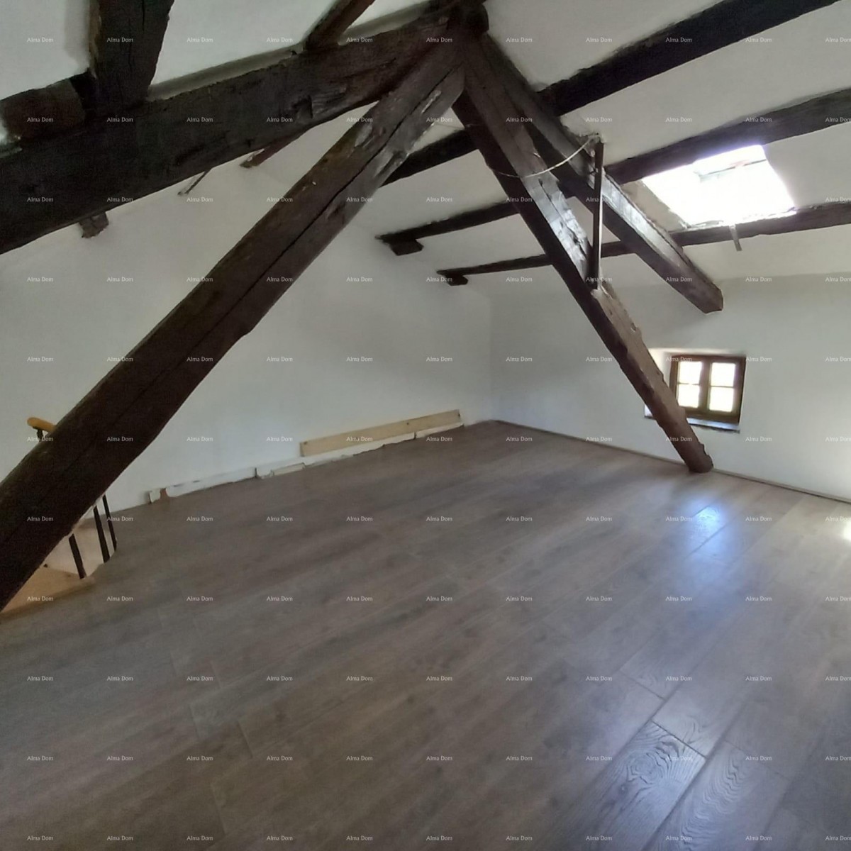 Na prodaju: šarmantna istarska kuća s prostranim dvorištem – Valtura 13