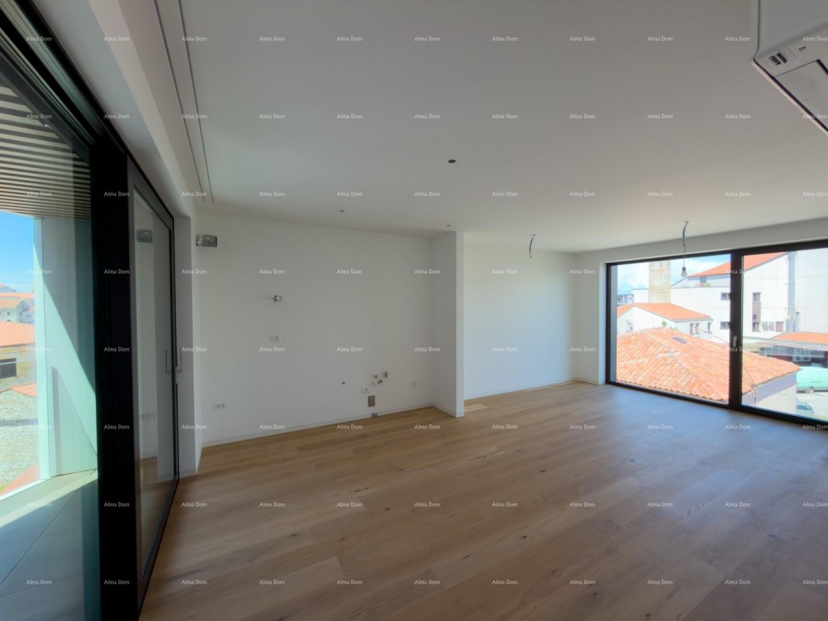Sale of apartments in a residential-commercial building with a sea view, center of Umag! / S9a 15