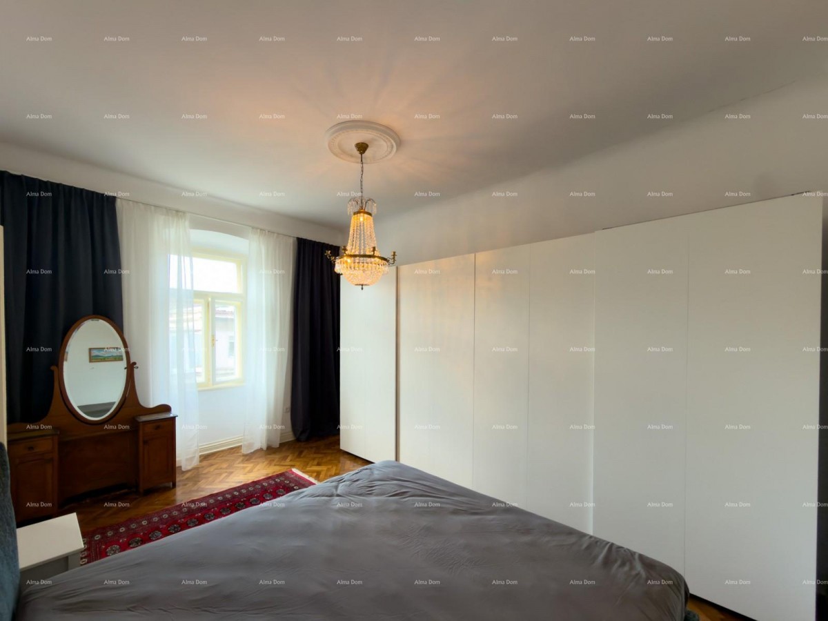 Ristrutturato appartamento nel centro di Pola! 10