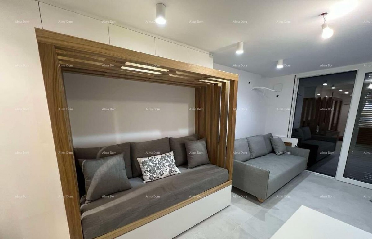 Недавно отремонтированная однокомнатная квартира, Новиград, 350 м от моря 1