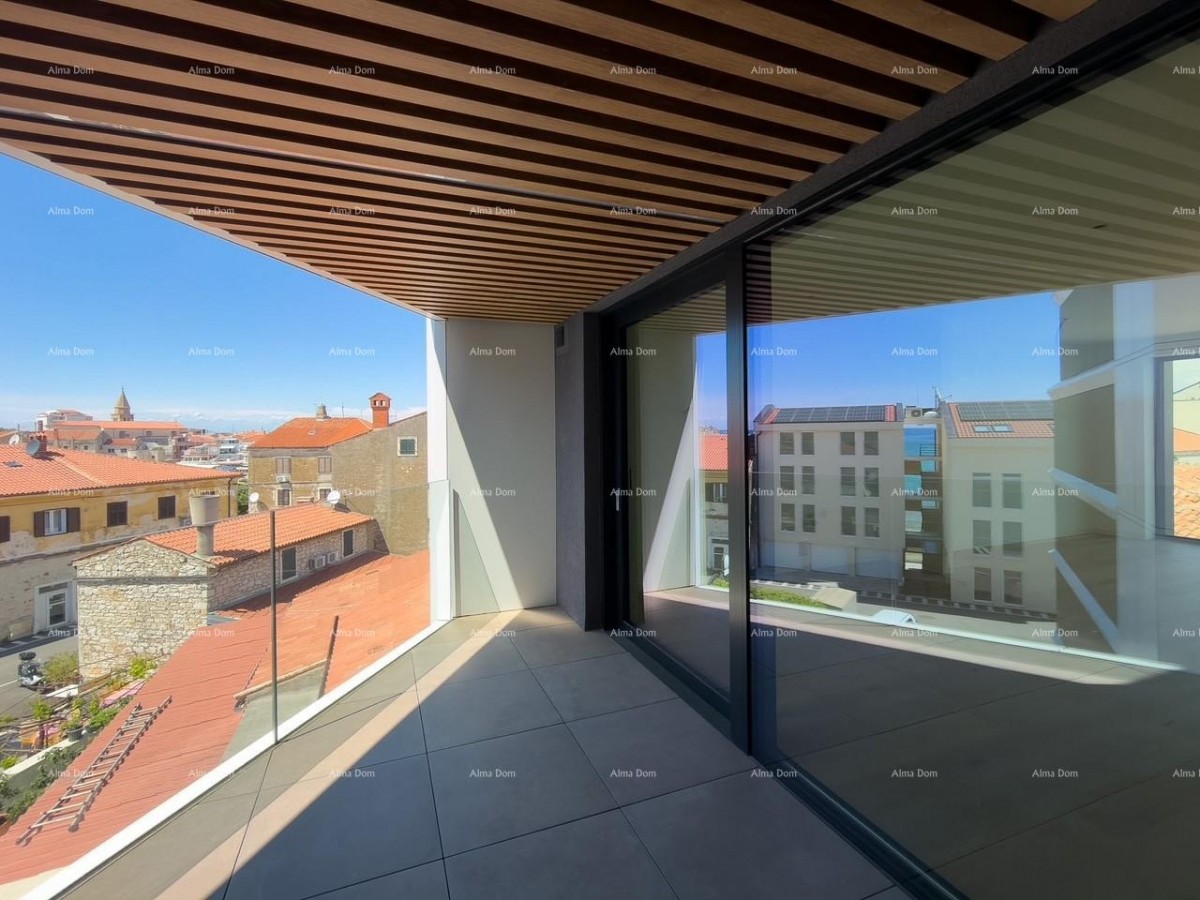 Sale of apartments in a residential-commercial building with a sea view, center of Umag! / S9a 9