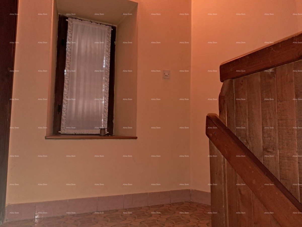 Buje! Hiša na treh etažah v centru 19