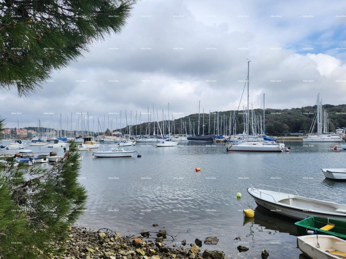 Prodaja modernih stanova u ekskluzivnoj zgradi sa pogledom na Marinu, Pula! 13