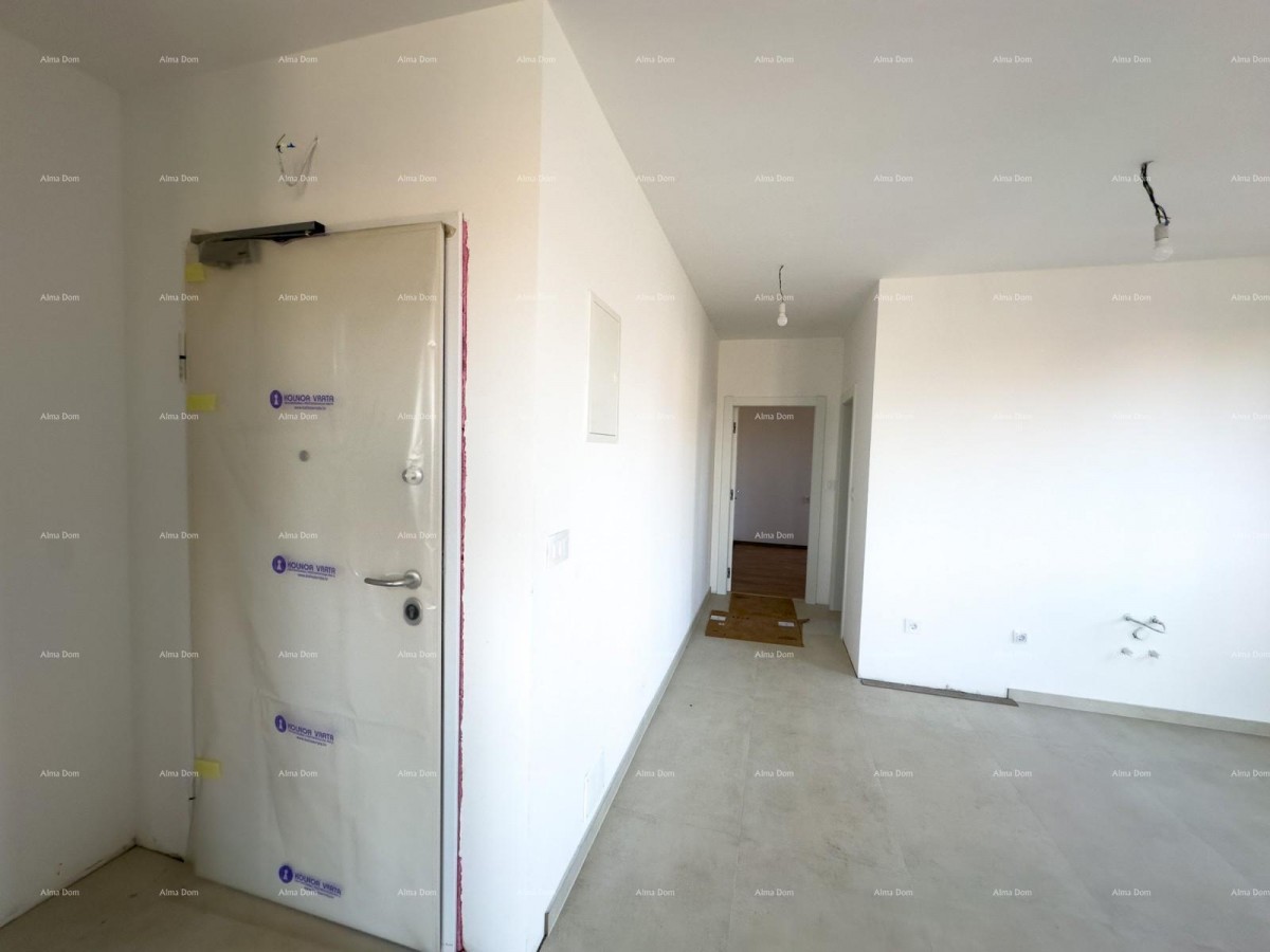 Prodajamo stanovanje z velikim vrtom v Barbanu. 4