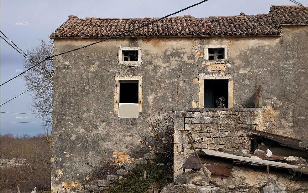 Authentic Istrian stone house for renovation, Višnjan 1