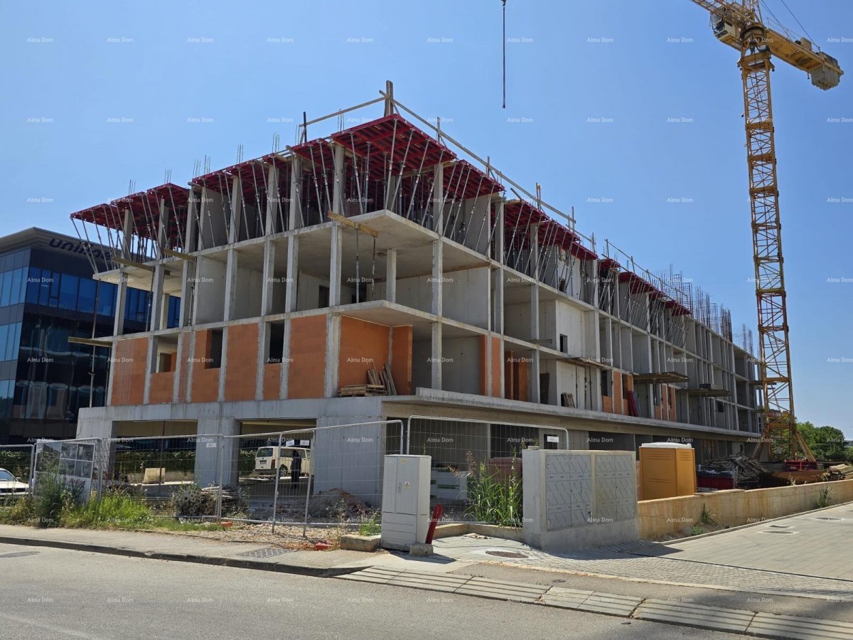 Reserved!!!! Pula! Multi-family, modern building with elevator, near the center. S25 7