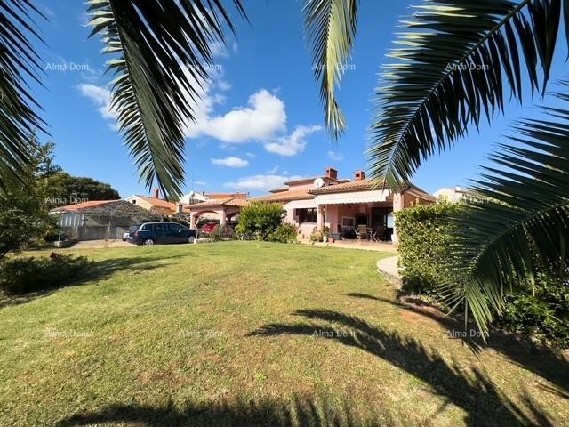 Bale: Prostrana vila s bazenom i kućom za goste 1