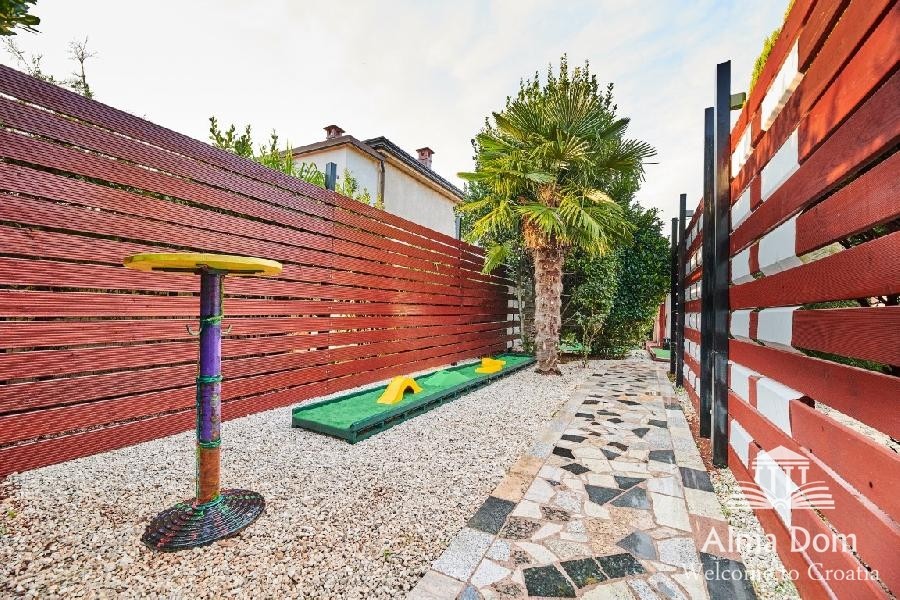 Hiša, blizu mesta Umag. 41