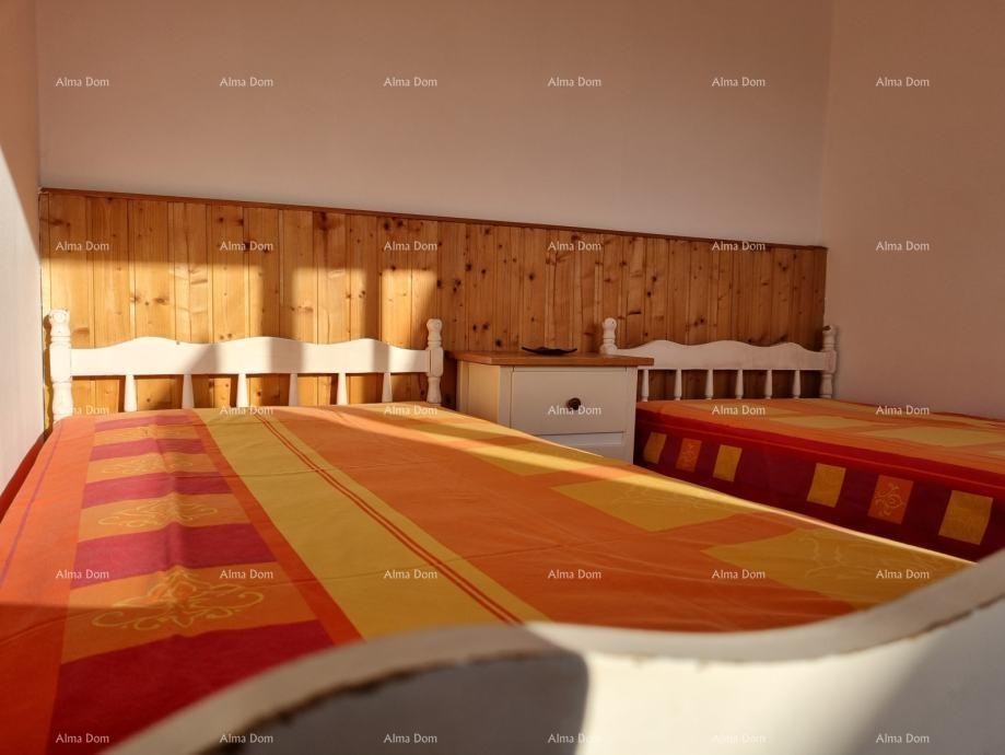 PULA STARA JEZGRA GRADA. KUĆA NA 5 MANJIH ETAŽA. 18