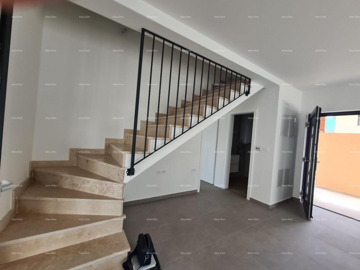 Casa con piscina in vendita -Svetvinčenat 10
