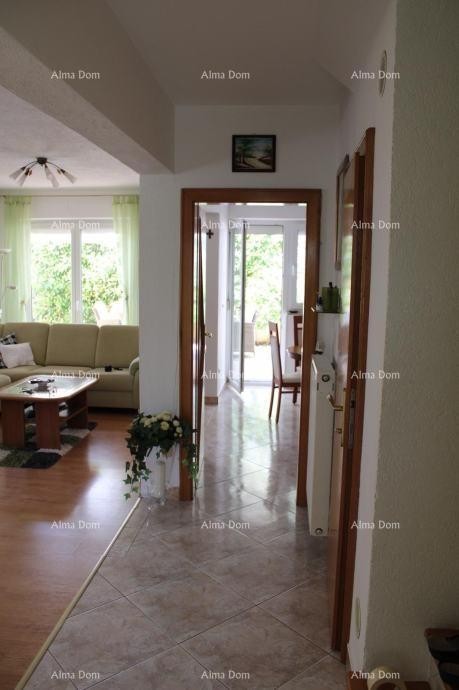 Продается дуплексный дом в Порече, 2 км от моря. 5