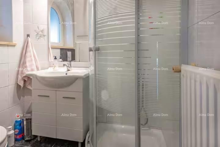 Eccellente opportunità! Vendita - casa attraente con piscina e giardino curato, Banjole! 21
