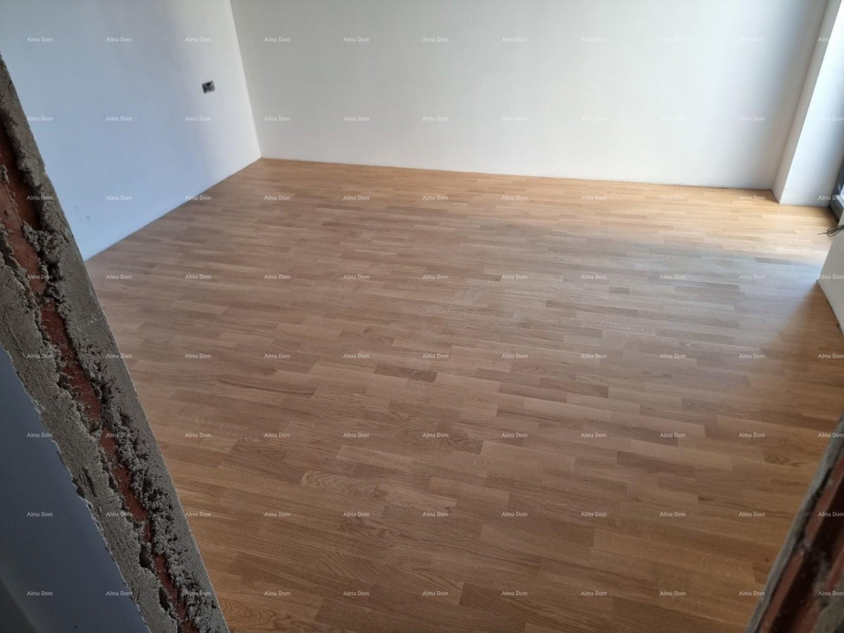 Prodaje se kuća s bazenom i pogledom na more – mirno selo Raša 8