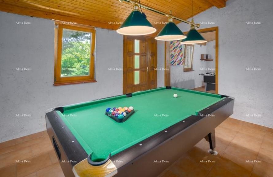 Casa con piscina in vendita, Tinjan 8