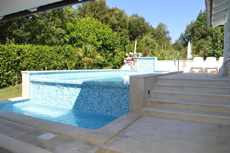 VILLA IN PJEŠČANA ONLY 100 M FROM THE SEA!! 3