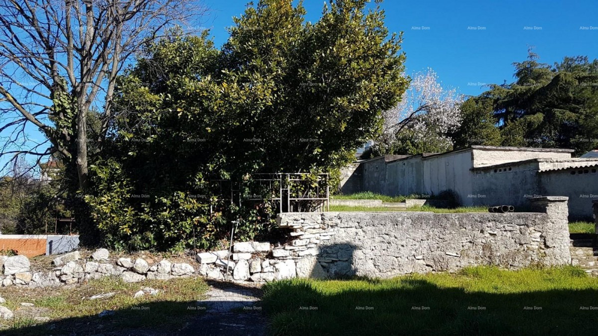 Pula! A house with two apartments and a large garden. 4