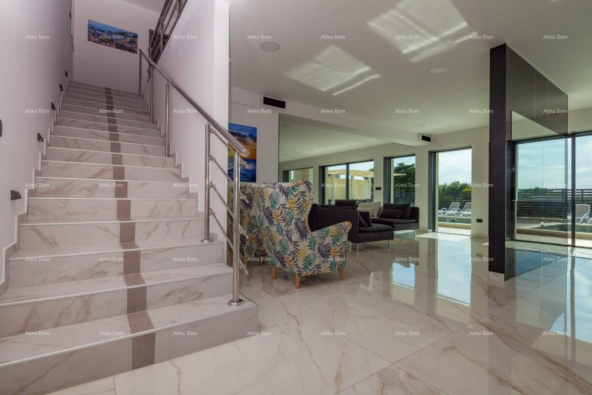 Современная вилла с бассейном в Премантуре! 11